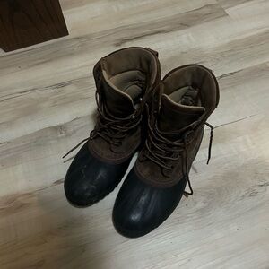 Sorel men’s winter boots size 9.